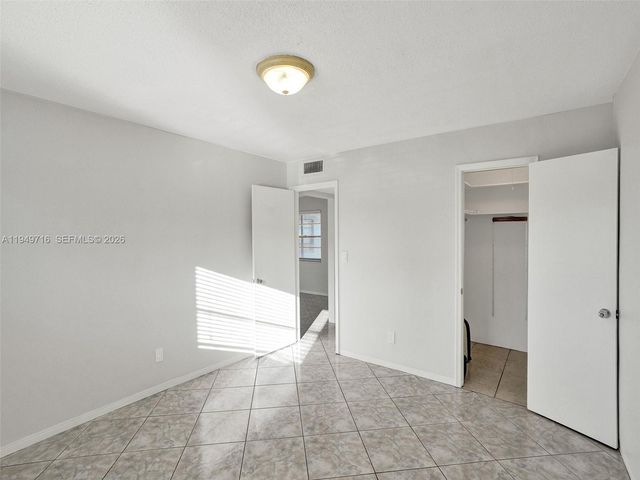 5112 Hollywood Blvd 7, Hollywood, FL 33021