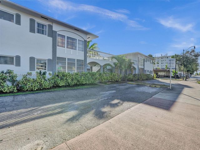 5112 Hollywood Blvd 7, Hollywood, FL 33021