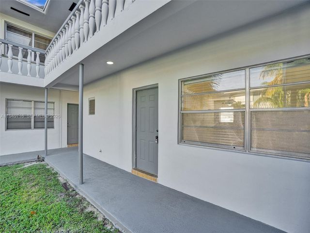 5112 Hollywood Blvd 7, Hollywood, FL 33021