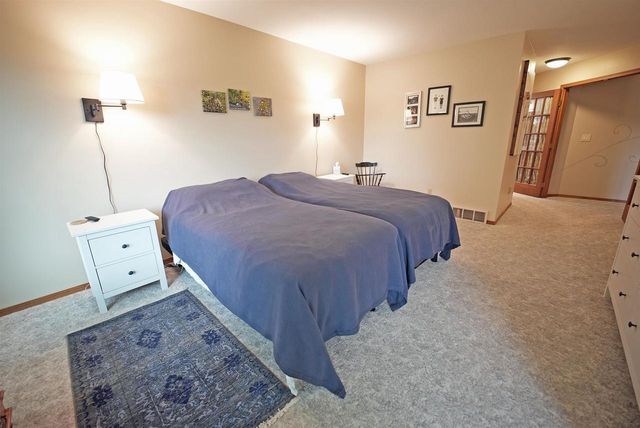 3911 POPPLE COURT, Green Bay, WI 54301