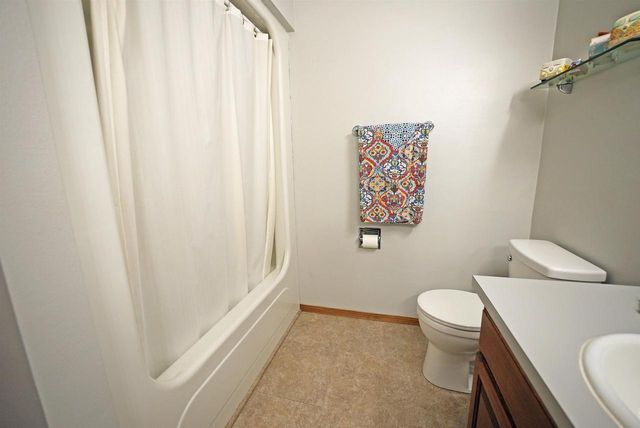 3911 POPPLE COURT, Green Bay, WI 54301