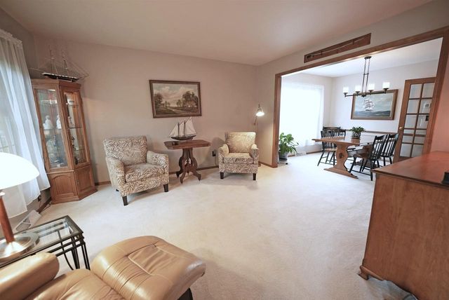 3911 POPPLE COURT, Green Bay, WI 54301