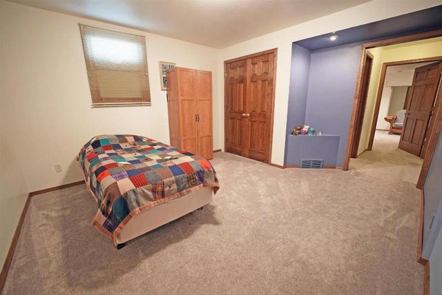 3911 POPPLE COURT, Green Bay, WI 54301