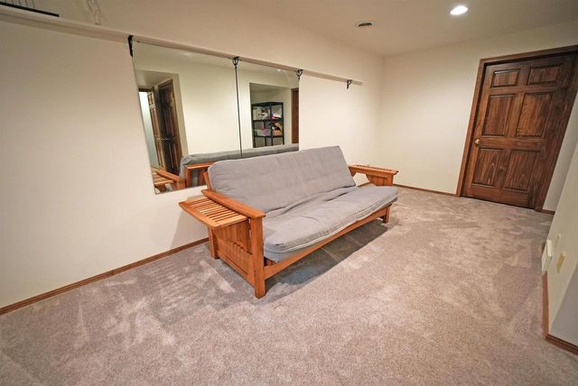 3911 POPPLE COURT, Green Bay, WI 54301