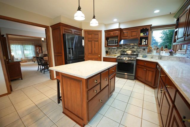 3911 POPPLE COURT, Green Bay, WI 54301