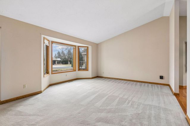 14986 Manitou Road NE, Prior Lake, MN 55372