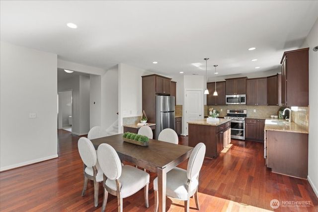 25415 155th Avenue SE, Covington, WA 98042