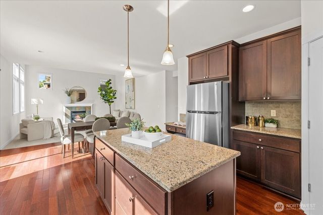 25415 155th Avenue SE, Covington, WA 98042