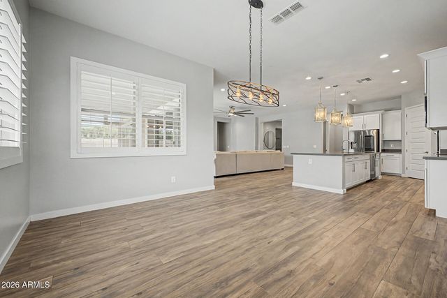 9349 W LOUISE Drive, Peoria, AZ 85383