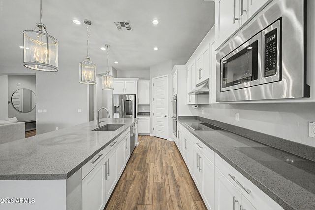 9349 W LOUISE Drive, Peoria, AZ 85383