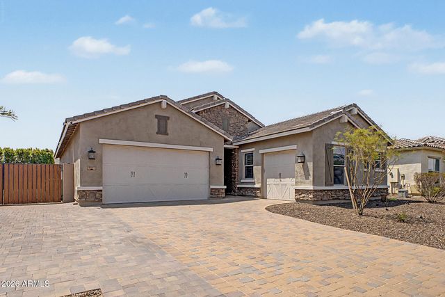 9349 W LOUISE Drive, Peoria, AZ 85383