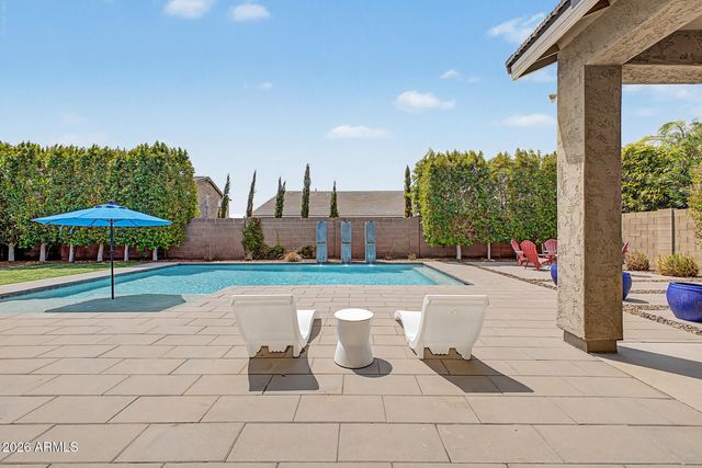 9349 W LOUISE Drive, Peoria, AZ 85383