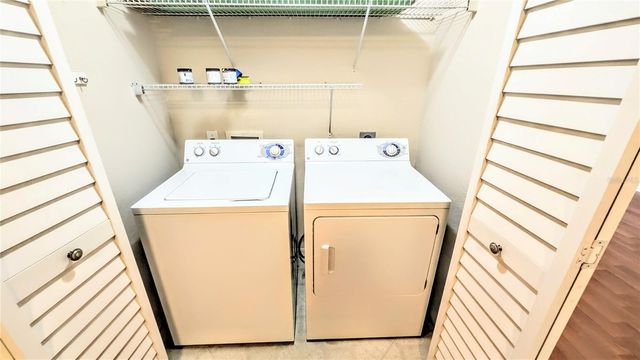 5174 NORTHRIDGE ROAD 102, Sarasota, FL 34238