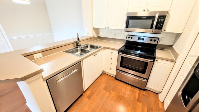 5174 NORTHRIDGE ROAD 102, Sarasota, FL 34238