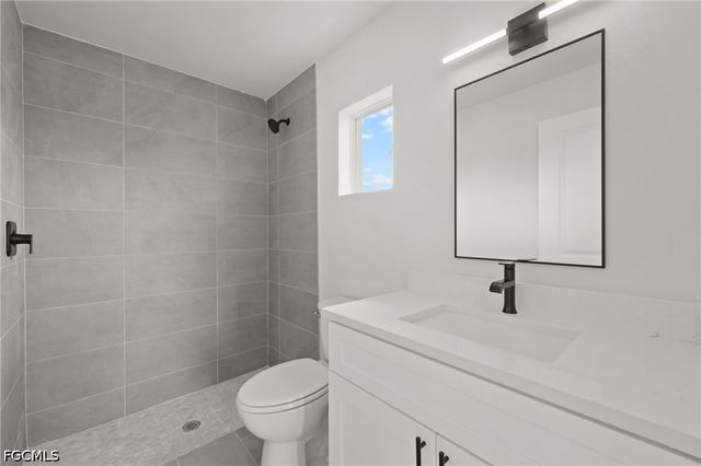 4446 Connection AVE, Cape Coral, FL 33909