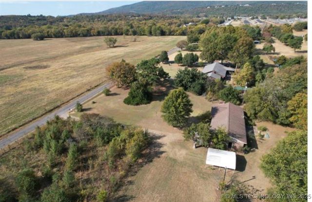 20314 Williams, Poteau, OK 74953