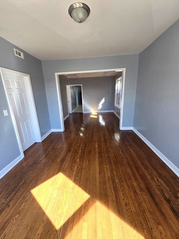 7443 S Dante Avenue, Chicago, IL 60619