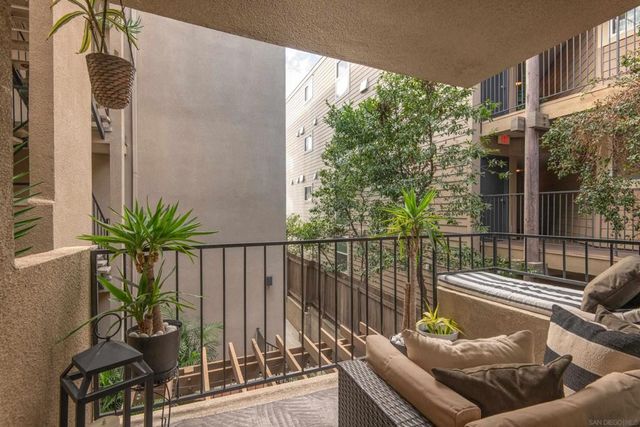 1235 Parker Pl 2B, San Diego, CA 92109