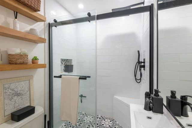 1235 Parker Pl 2B, San Diego, CA 92109