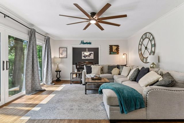 16805 Linden Drive, Minnetonka, MN 55345