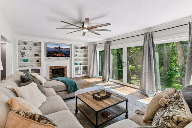 16805 Linden Drive, Minnetonka, MN 55345