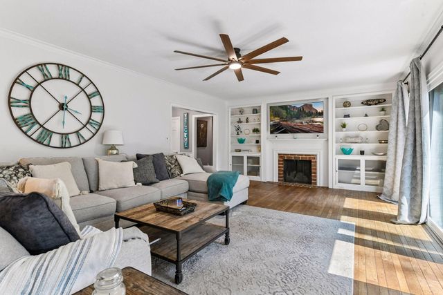 16805 Linden Drive, Minnetonka, MN 55345