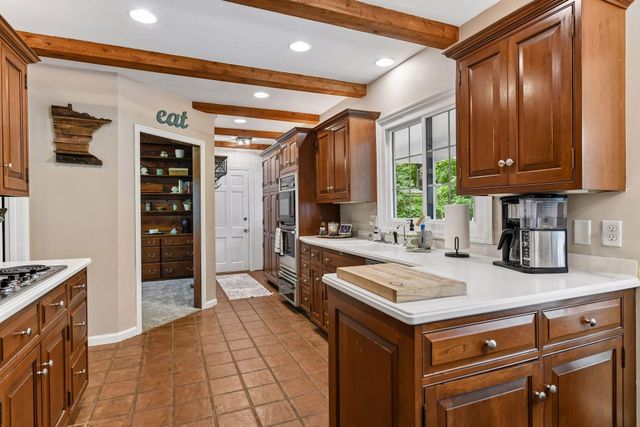 16805 Linden Drive, Minnetonka, MN 55345
