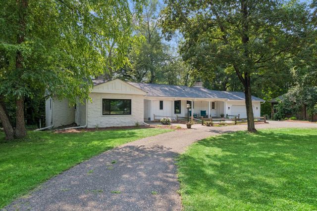 16805 Linden Drive, Minnetonka, MN 55345