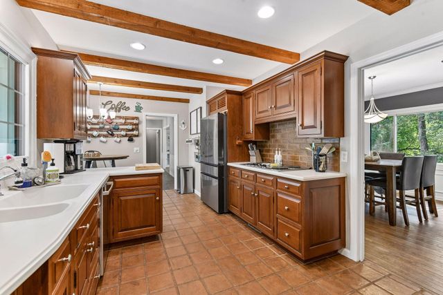 16805 Linden Drive, Minnetonka, MN 55345