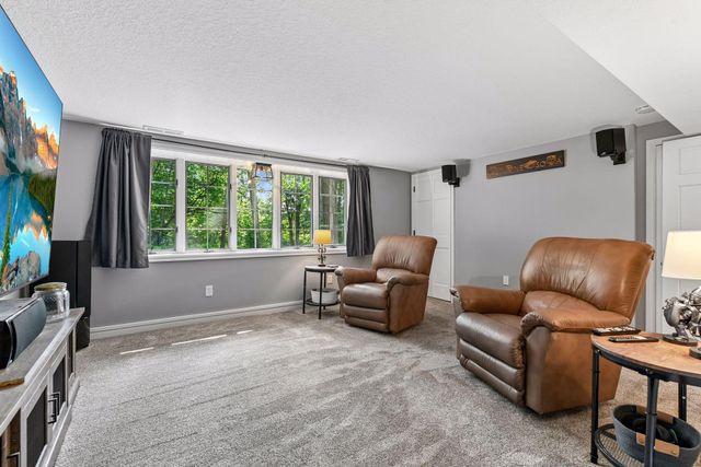 16805 Linden Drive, Minnetonka, MN 55345