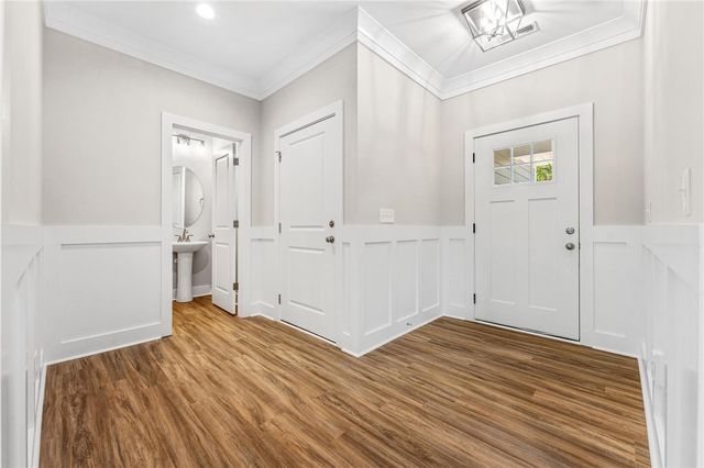 163 W Waters Edge Lane, West Union, SC 29696