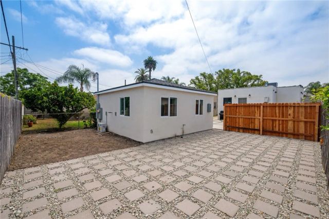 745 W 106th Street, Los Angeles, CA 90044