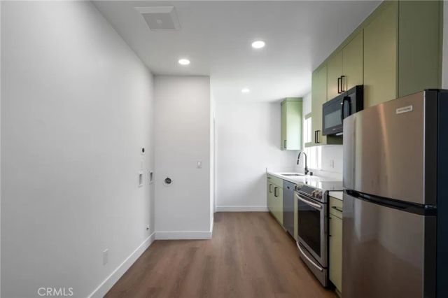 745 W 106th Street, Los Angeles, CA 90044