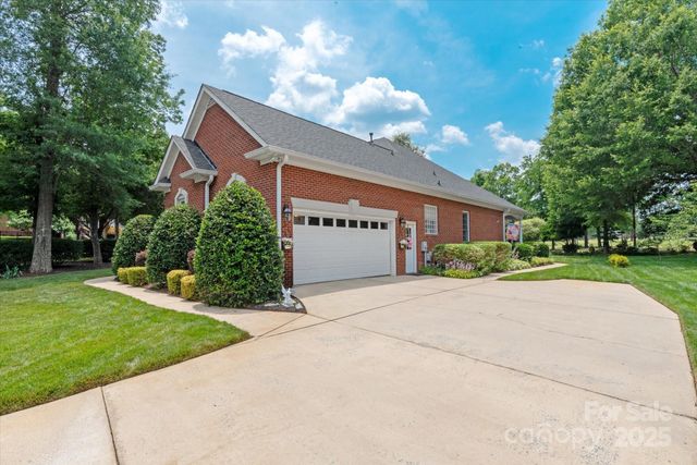 3003 Wedge Court, Matthews, NC 28104