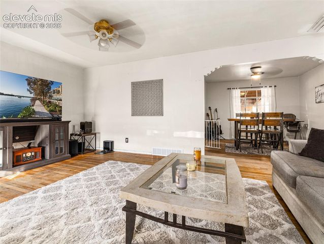 18 Dundee Lane, Pueblo, CO 81001