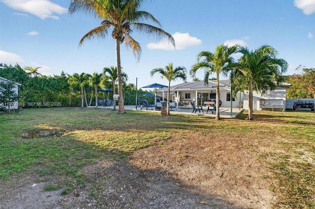 16422 SW 281st St, Homestead, FL 33033