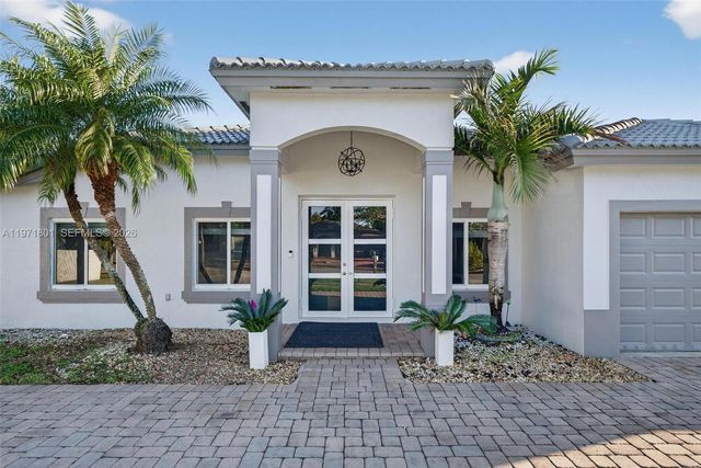 16422 SW 281st St, Homestead, FL 33033