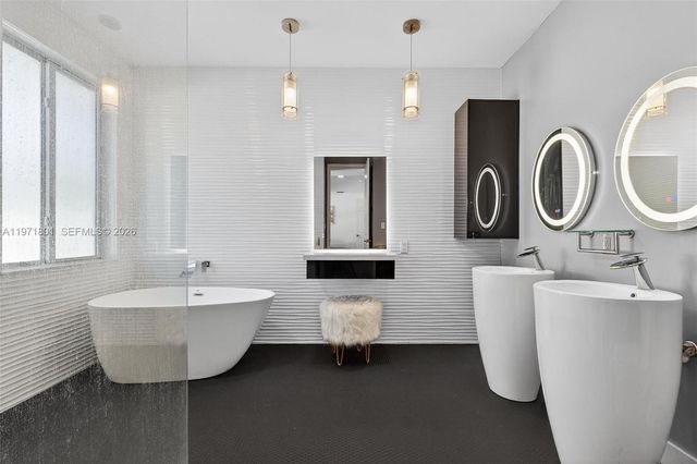 16422 SW 281st St, Homestead, FL 33033