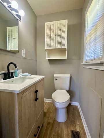 159 HILLHURST DR, Selmer, TN 38375
