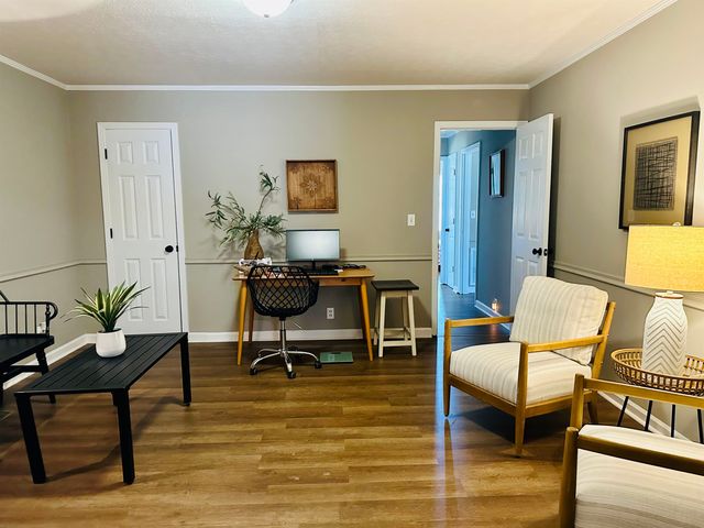 159 HILLHURST DR, Selmer, TN 38375