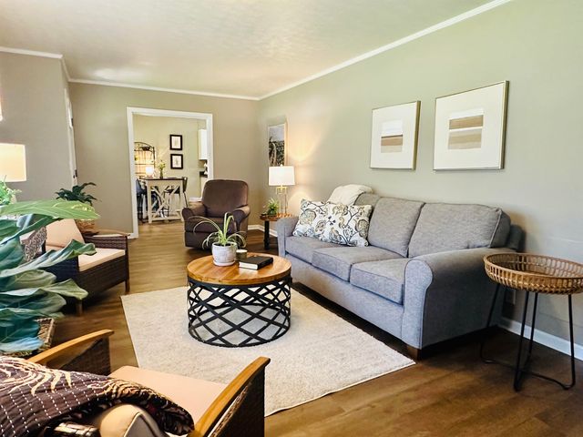 159 HILLHURST DR, Selmer, TN 38375