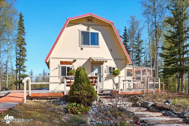 8266 S Big Lake Road, Big Lake, AK 99652