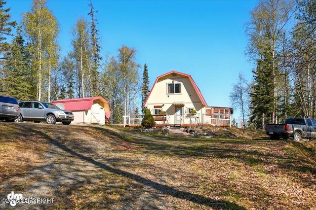 8266 S Big Lake Road, Big Lake, AK 99652