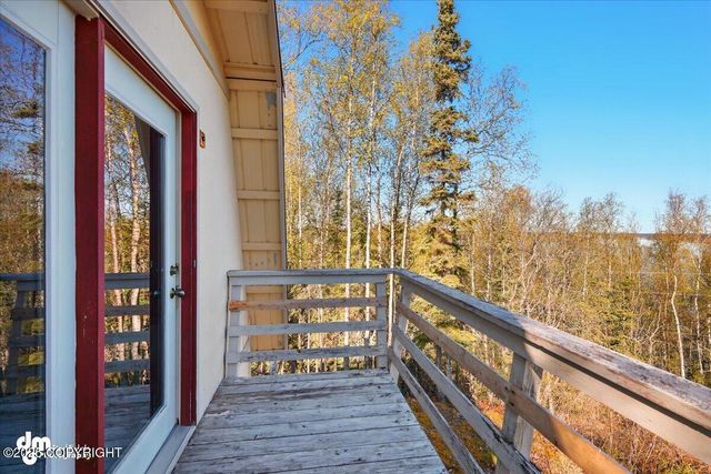 8266 S Big Lake Road, Big Lake, AK 99652