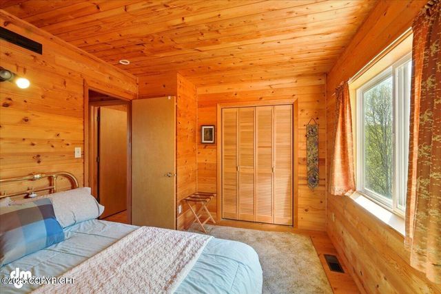 8266 S Big Lake Road, Big Lake, AK 99652