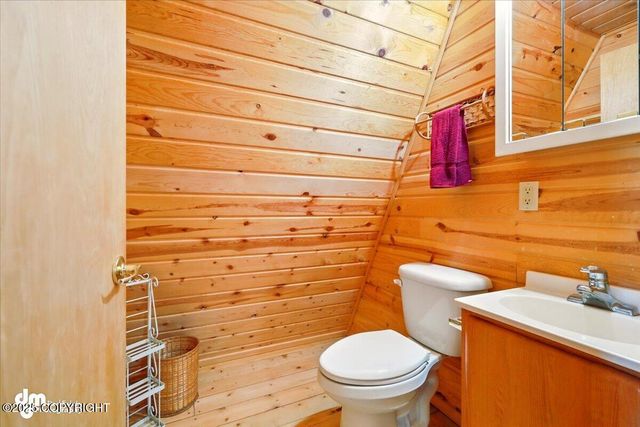 8266 S Big Lake Road, Big Lake, AK 99652