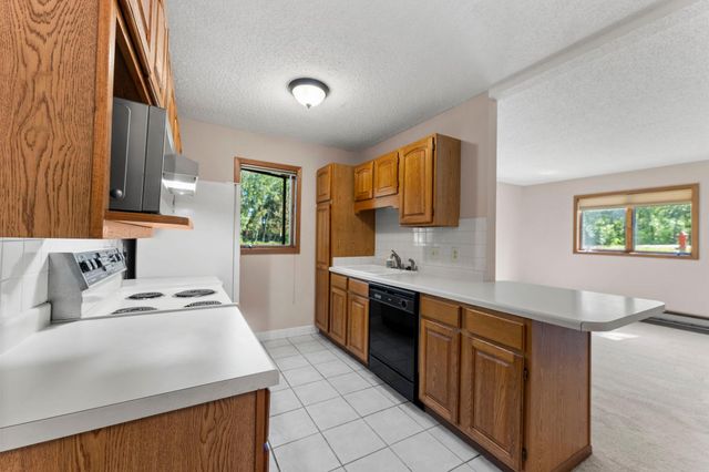 4870 Babcock Trail 312, Inver Grove Heights, MN 55077