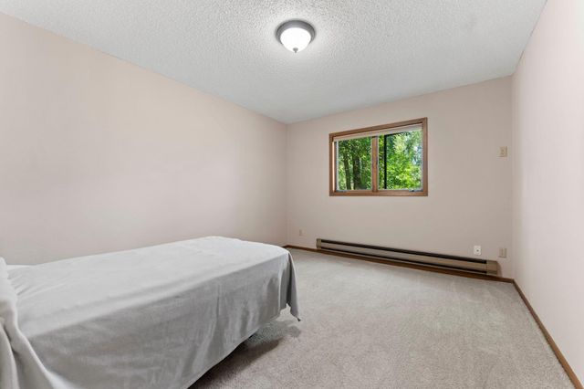 4870 Babcock Trail 312, Inver Grove Heights, MN 55077