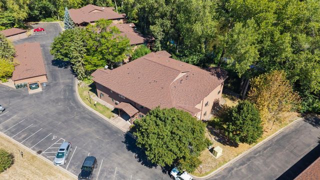 4870 Babcock Trail 312, Inver Grove Heights, MN 55077