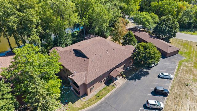 4870 Babcock Trail 312, Inver Grove Heights, MN 55077